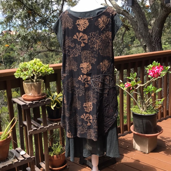 Embroidered Wearable Art Short Sleeve Dress L - Picture 2 of 7